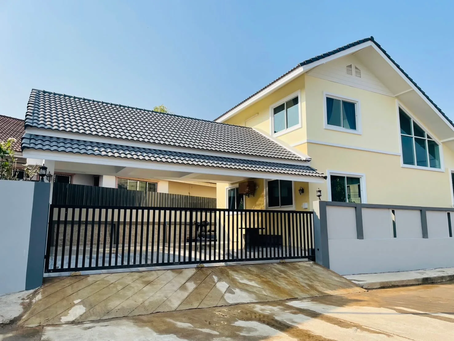ภาพวิลล่า 4 ห้องนอนที่ Chiang Mai Lake Land เชียงใหม่