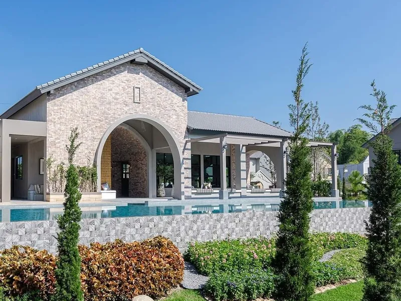 อณาสิริ พายัพ | บ้านสำหรับครอบครัวสไตล์ Modern Barn ใกล้เมืองเชียงใหม่