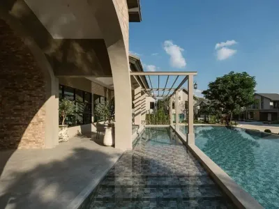 อณาสิริ พายัพ | บ้านสำหรับครอบครัวสไตล์ Modern Barn ใกล้เมืองเชียงใหม่