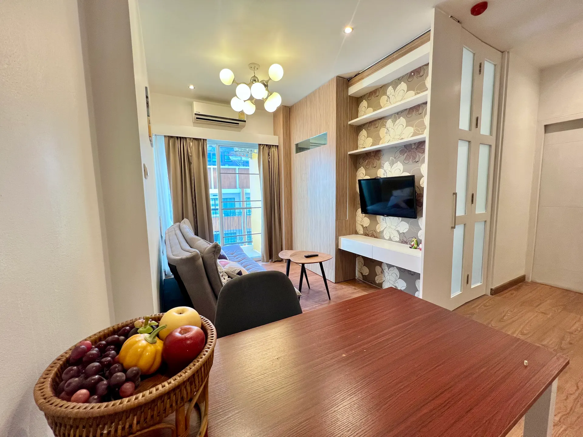Rare Large 1-Bedroom Condo for Sale in Central Nimman | Approx. 200 m from MAYA