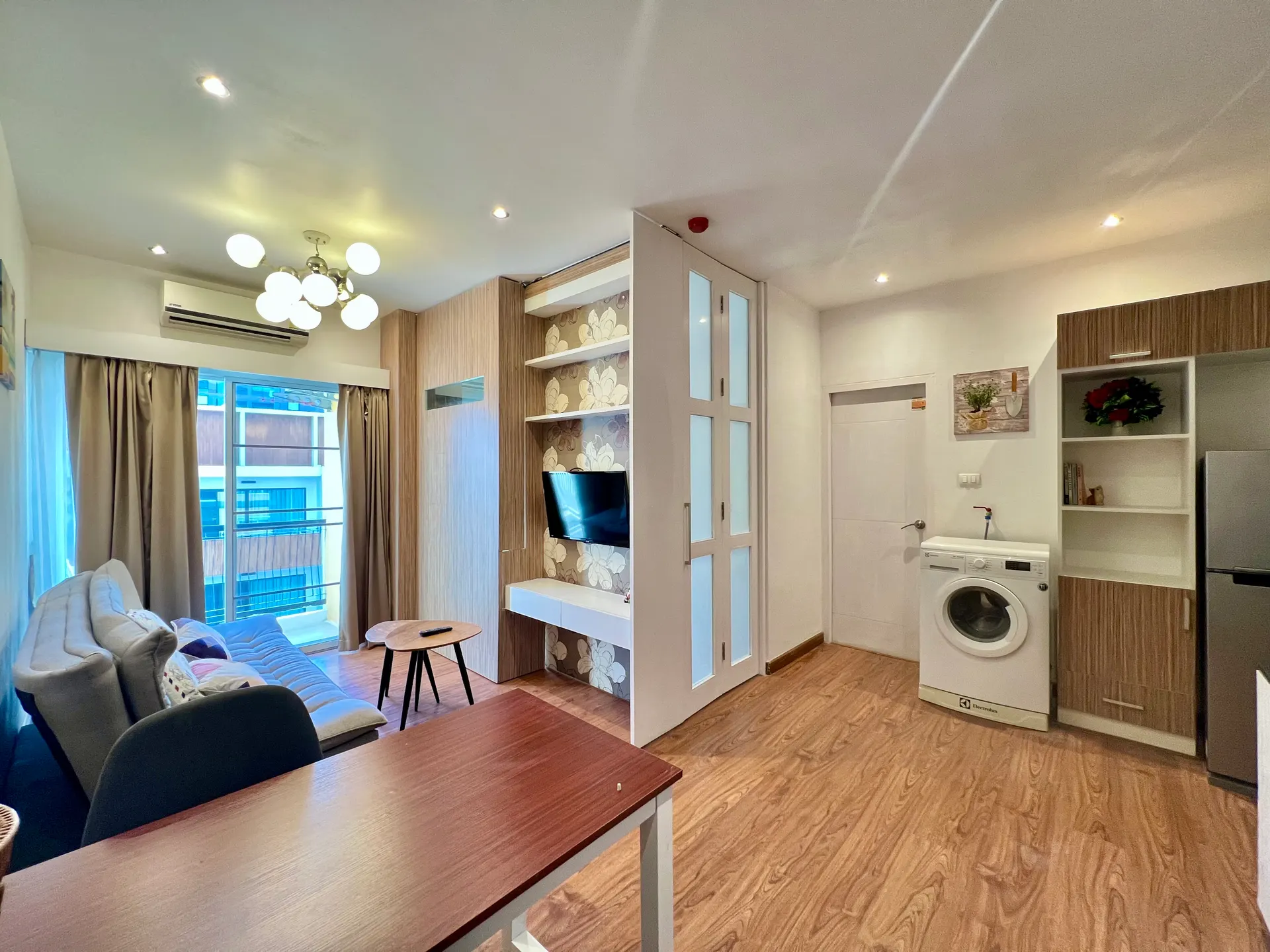 Rare Large 1-Bedroom Condo for Sale in Central Nimman | Approx. 200 m from MAYA